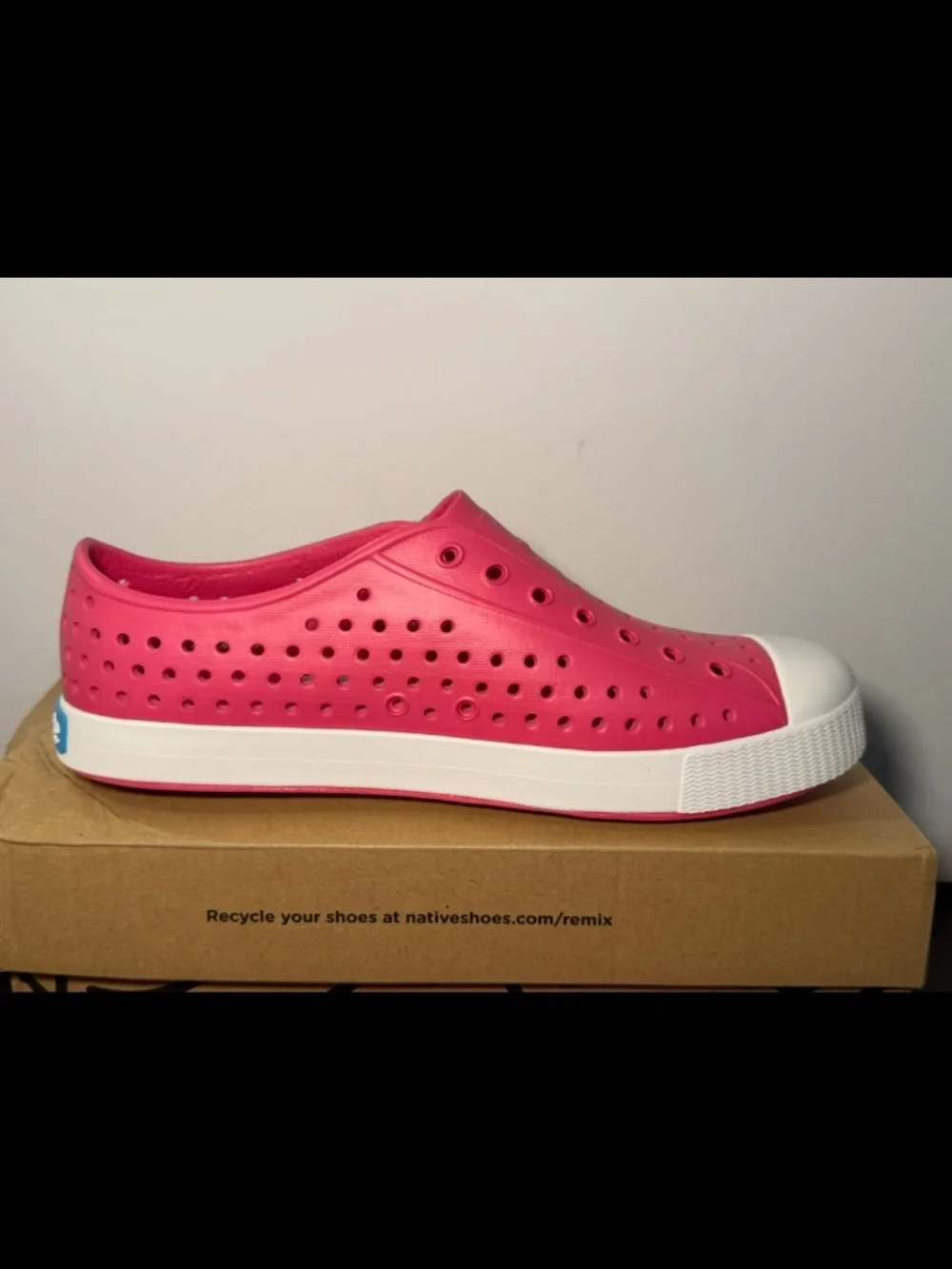 Native Jefferson Shoes Hollywood Pink/Shell White Big Kids US J6/EU 38.5